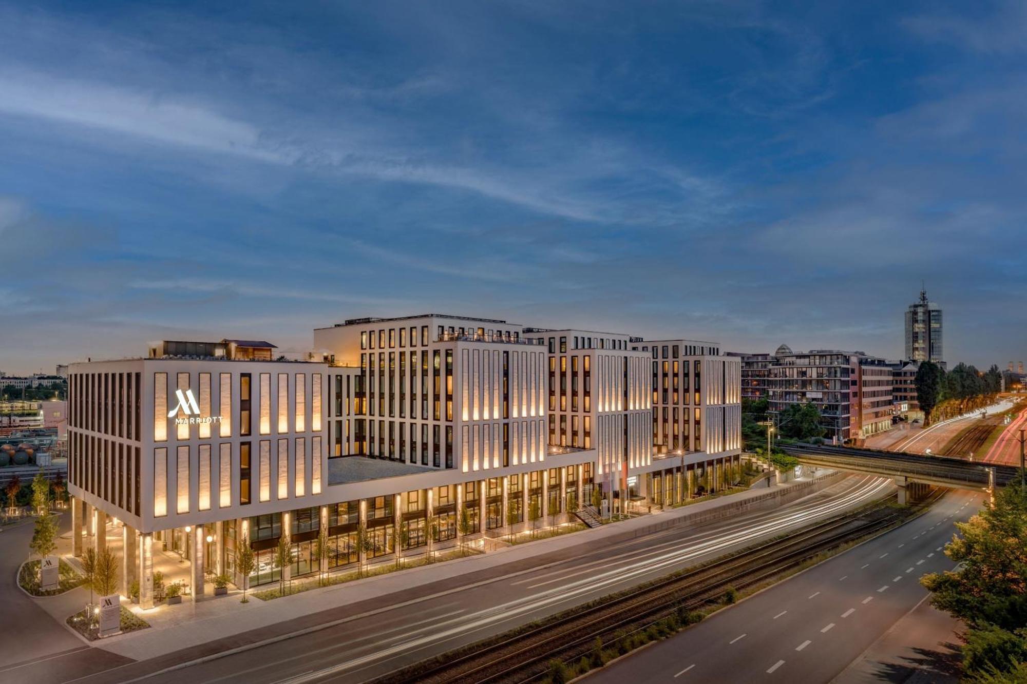 Munich Marriott Hotel City West Exterior photo